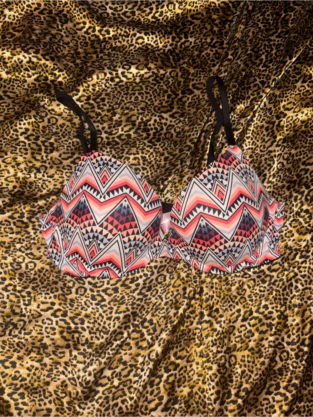 Vintage Y2K Victorias Secret PINK Aztec Wear Everywhere Push Up Bra